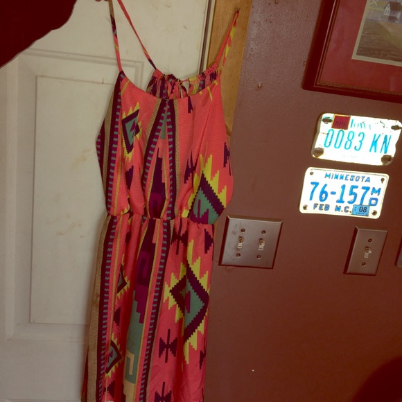 Dress - Picture 3 of 3