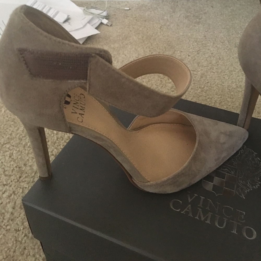 Shoes! - Picture 3 of 3
