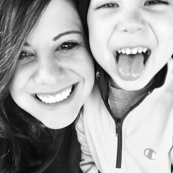 Meet your Posher, Alicia - Picture 1 of 1