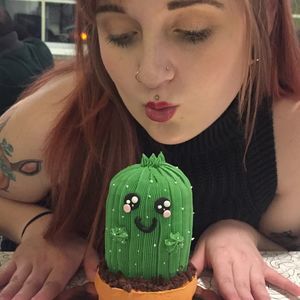 Meet your Posher, Anna