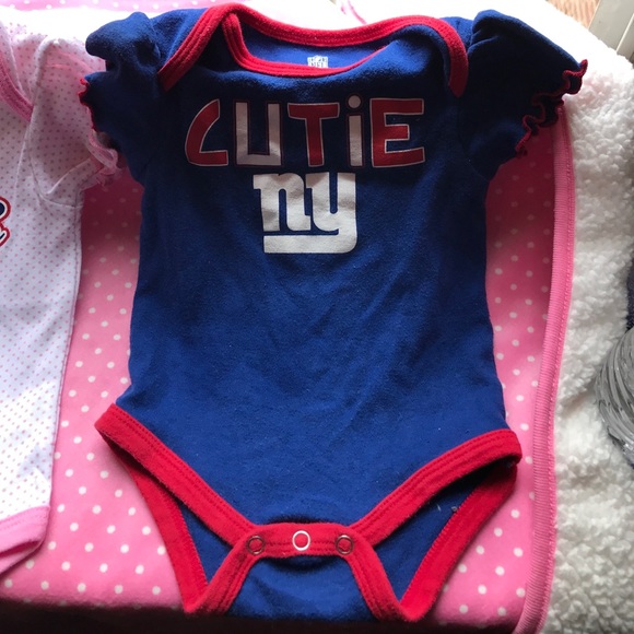 Giants Onsies - Picture 2 of 3