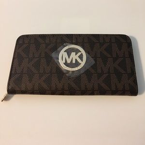 Michael Kors wallet