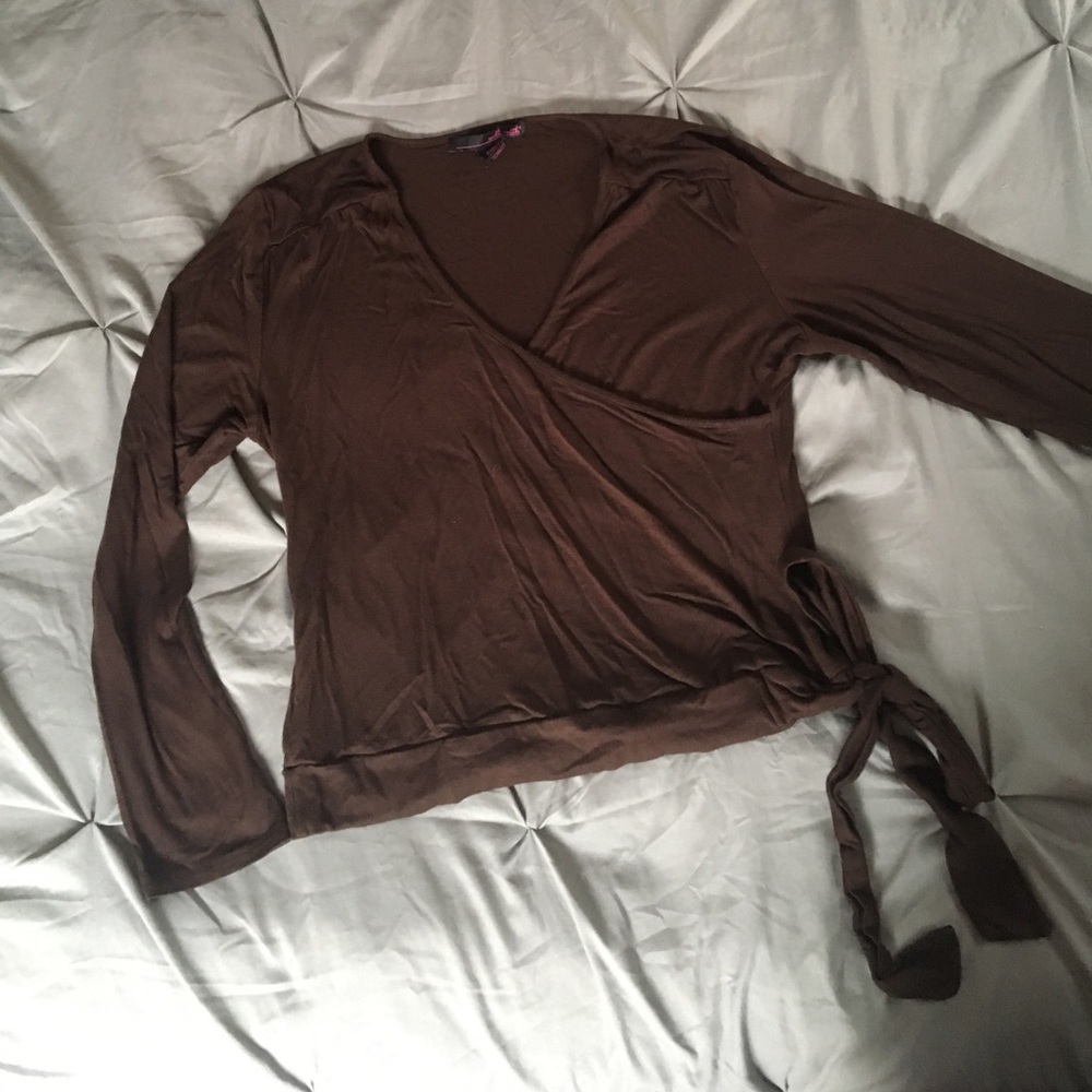 Wrap top with tie