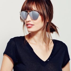 ♥️BOGO♥️New UO Silver Mirrored Aviator