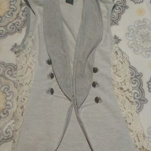 Lace vest small