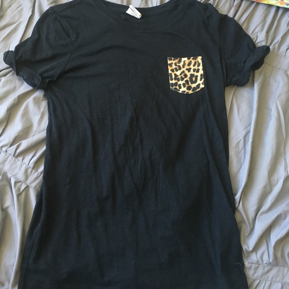 PINK black t-shirt with cheetah print pocket