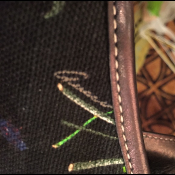 SOLD Gucci floral hobo unique and rare. - Picture 7 of 8