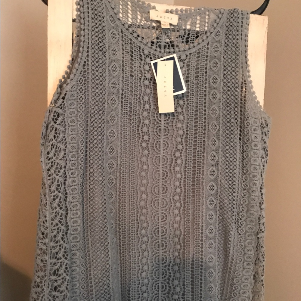 Gray crochet tank NWT
