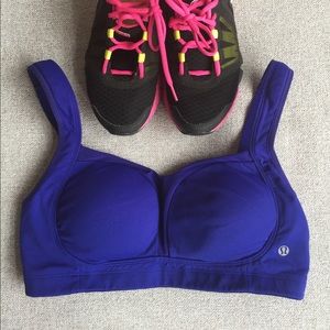 Lululemon sports bra (not sneakers)