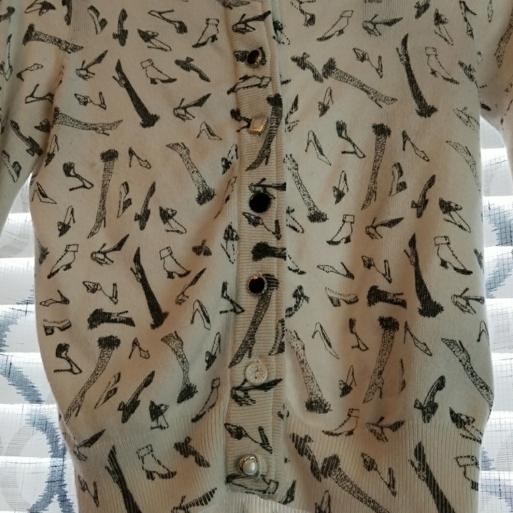Cardigan - Picture 2 of 4