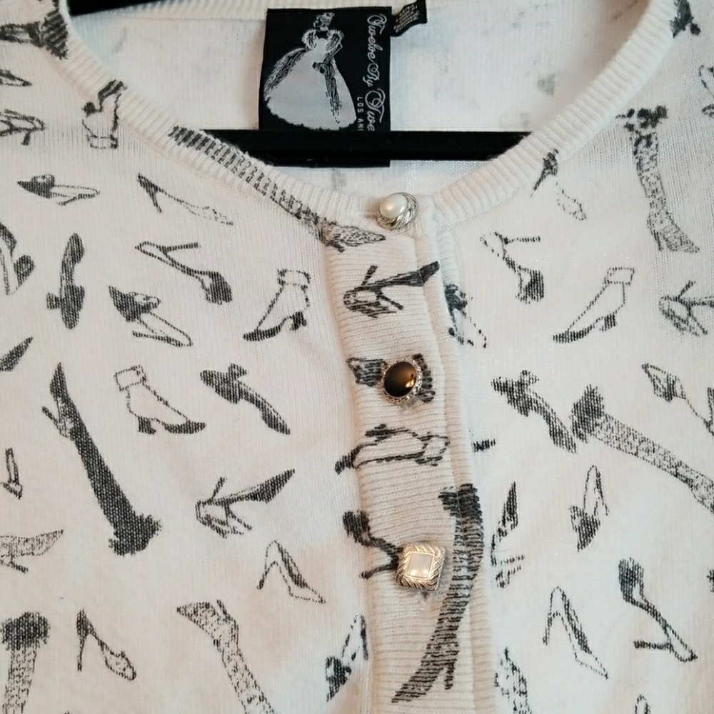 Cardigan - Picture 4 of 4