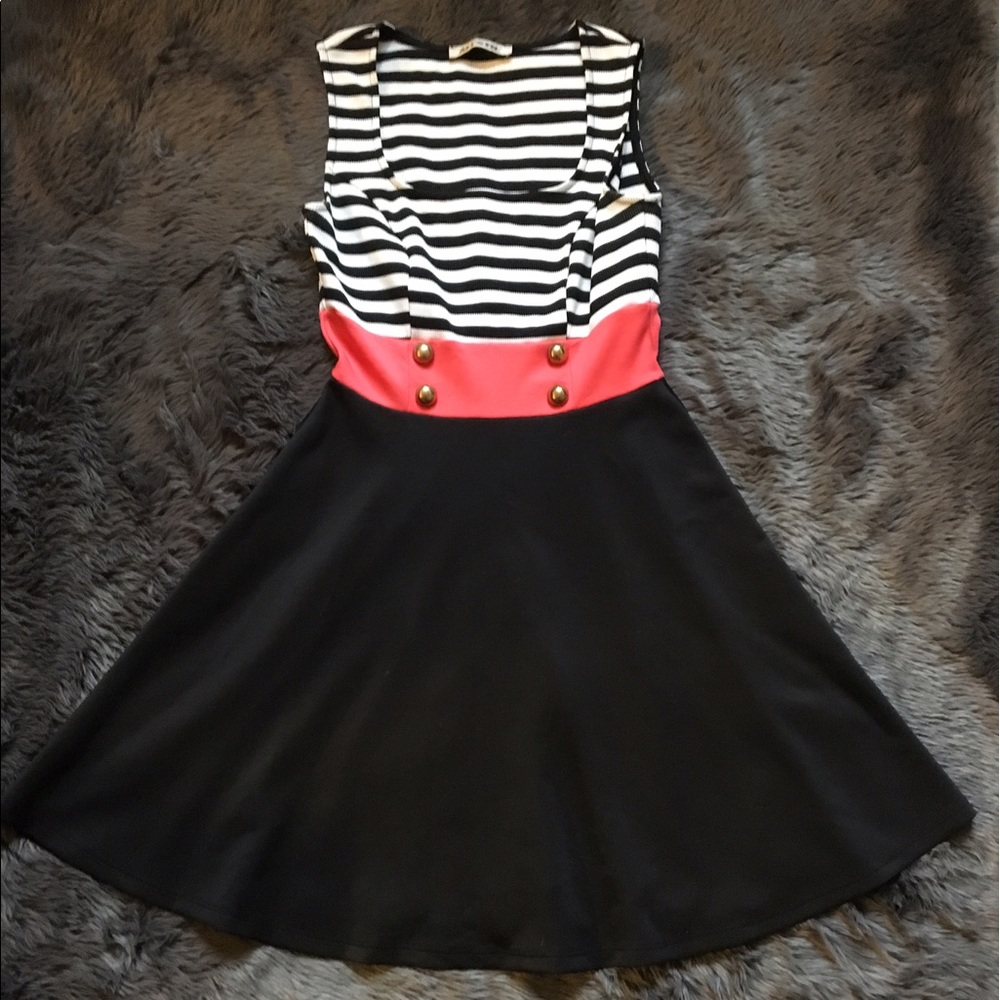 ⭐️ Sailor style dress size small