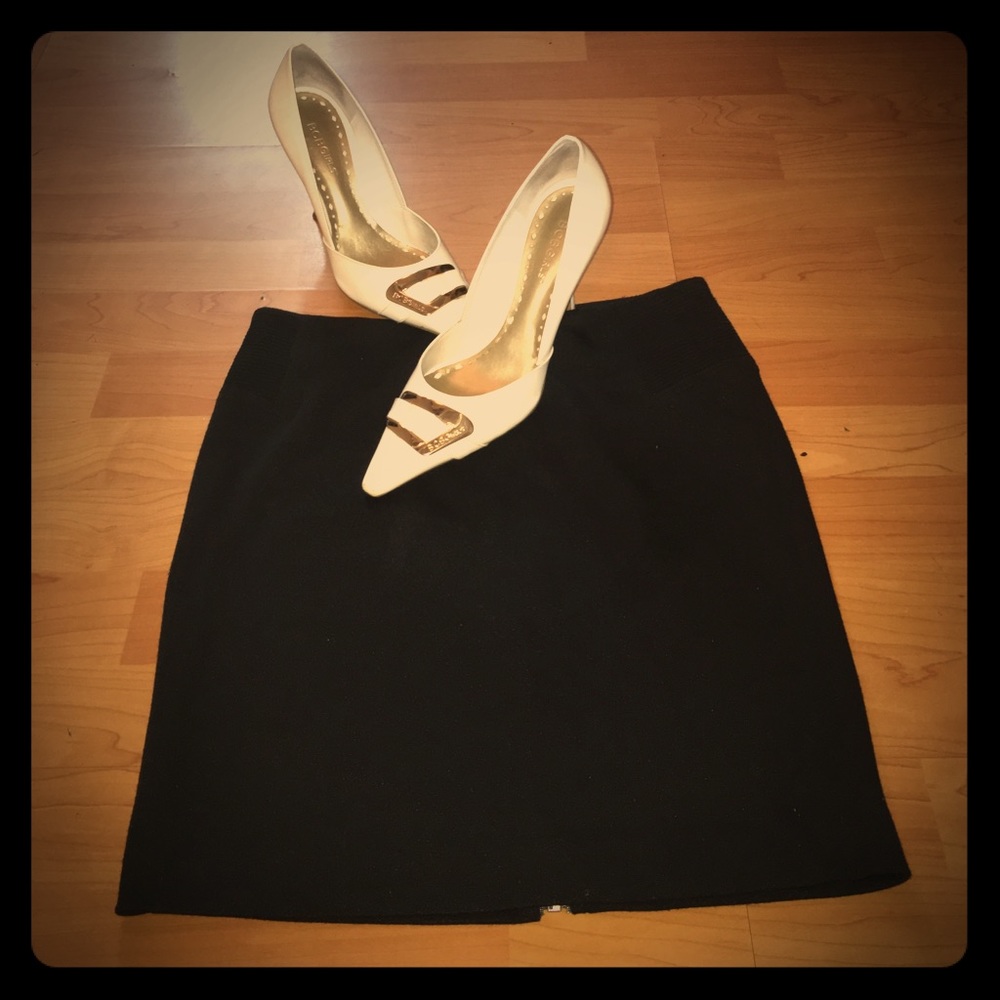 Super sassy TwentyOne full backzip mini skirt