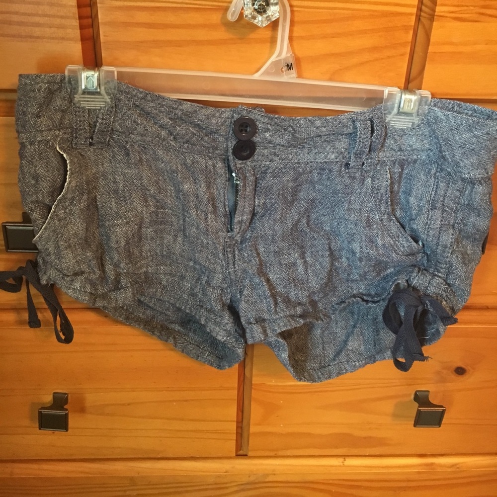 Wallflower Shorts (Juniors)