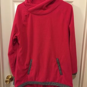 Athletic fleece pullover