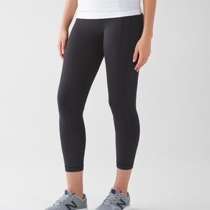 Lululemon All the Right Places Crop II sz 6 black