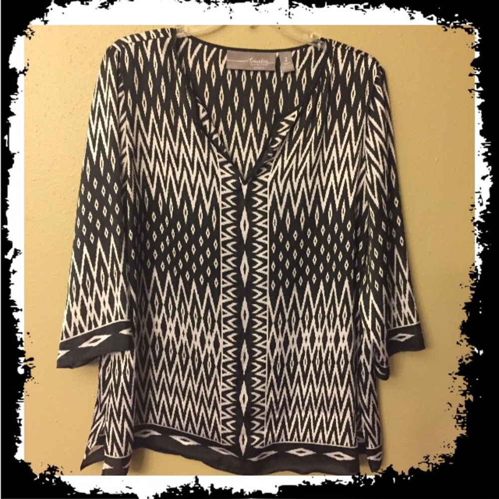 Chico's size 2 travelers collection top
