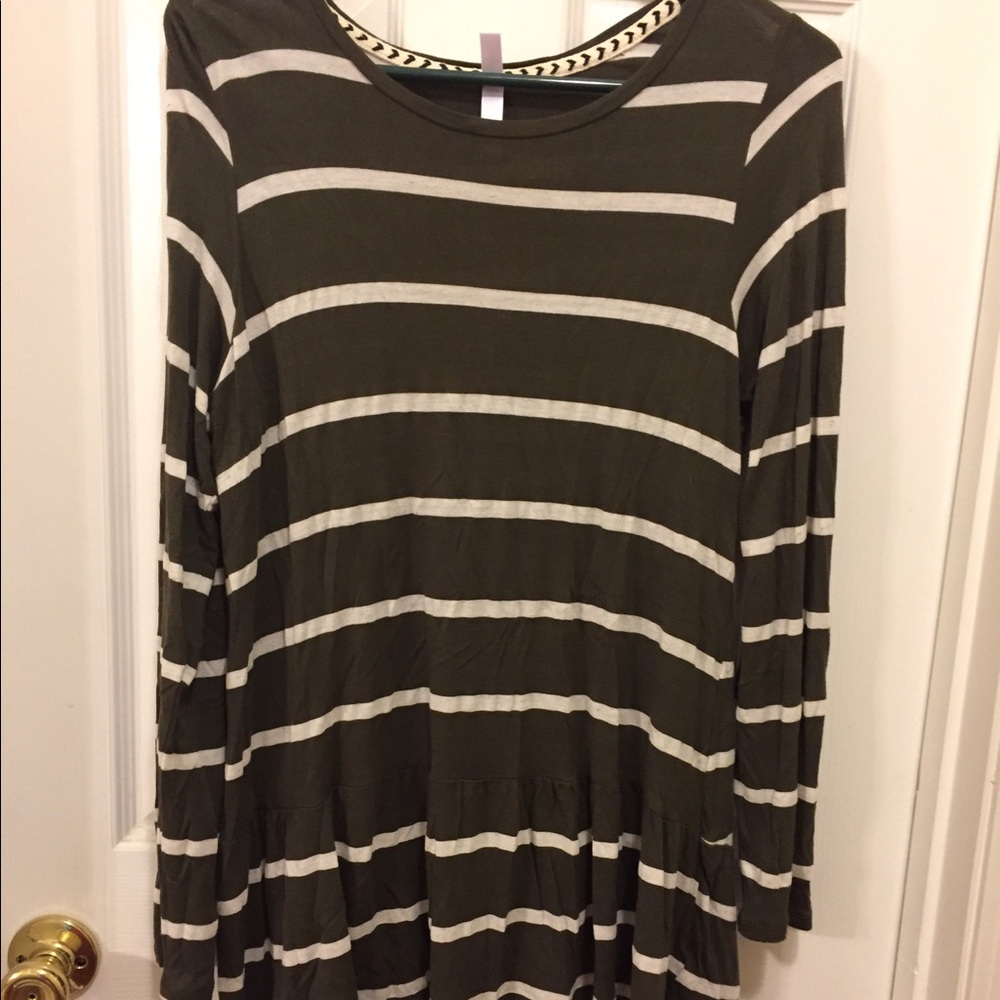 Soft peplum tee