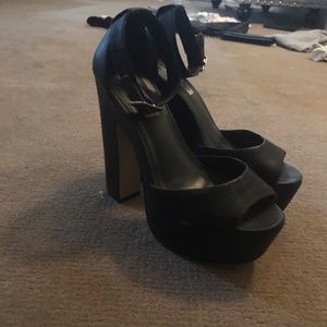 Steve Madden size 8 heels