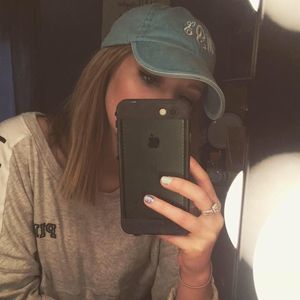 Meet your Posher, Mackenzie