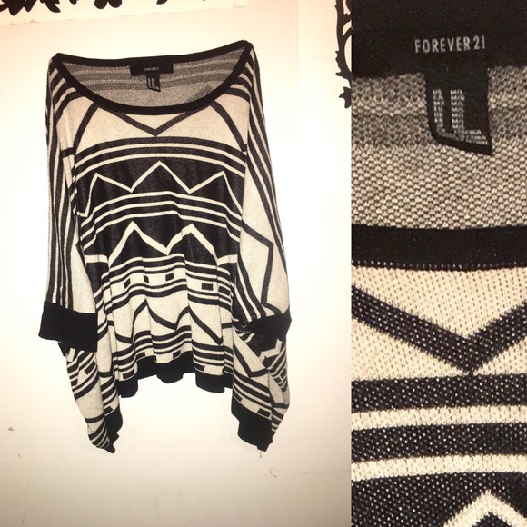 Poncho sweater - Picture 2 of 3