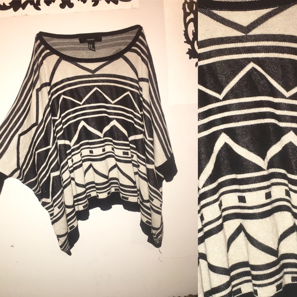 Poncho sweater - Picture 3 of 3