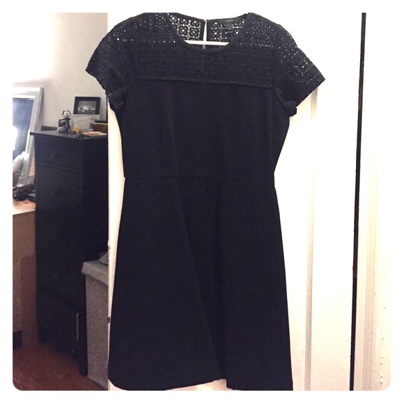 J. Crew Dresses & Skirts - Madewell Black dress with eyelet shoulder detail