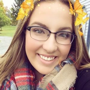 Meet your Posher, Ashley