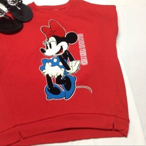 Minnie Mouse long sleeve red sweatshirt 🎈🎈