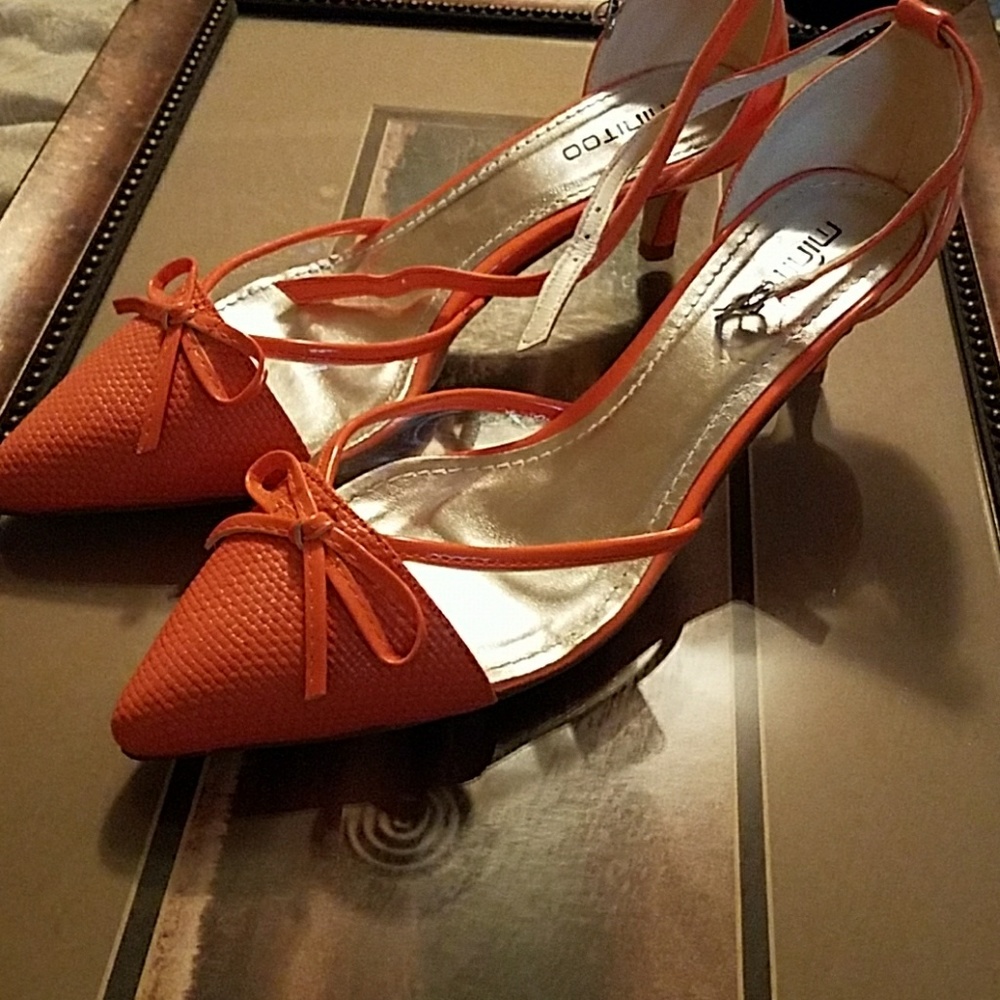 Kitten heels