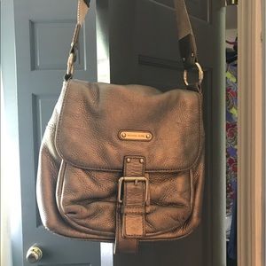 Michael kors gold crossbody