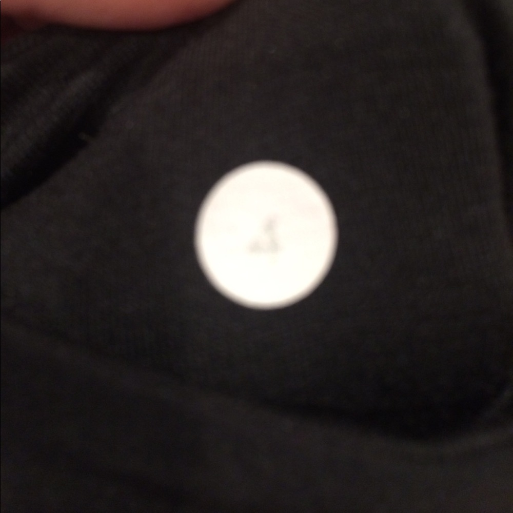 Lululemon Crops - Picture 3 of 3