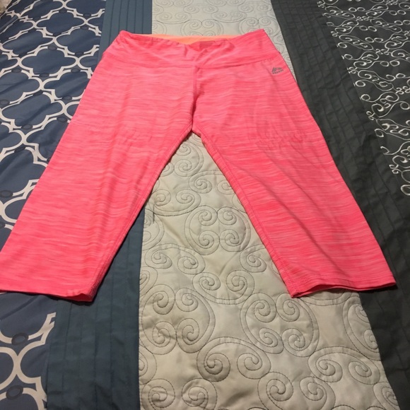Reebok Pants - Like new Reebok active pants