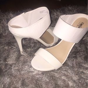 Brand new White size 11 heels