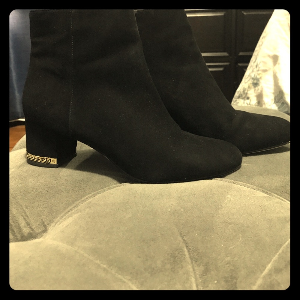 Michael Kors Sabrina Mid Bootie (8M)