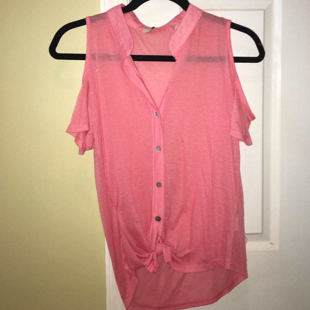 CORAL COLD SHOULDER TIE TEE