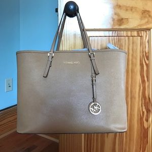 Michael Kors Jet Set Travel Tote in Tan