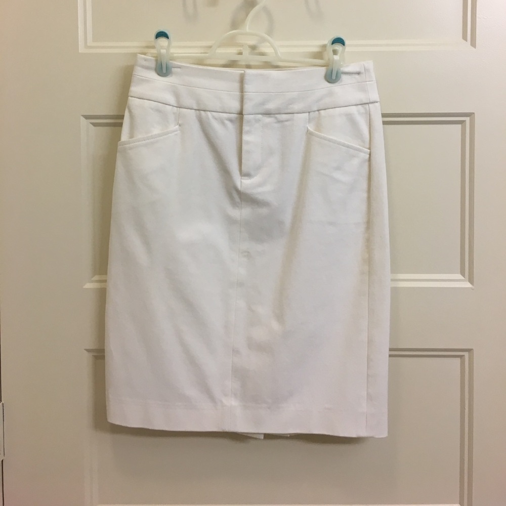 Banana Republic pencil skirt, white, size 0