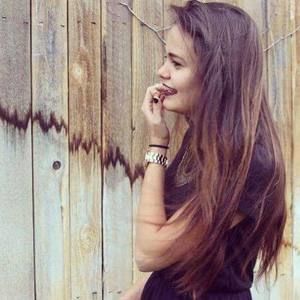 Meet your Posher, Estefany