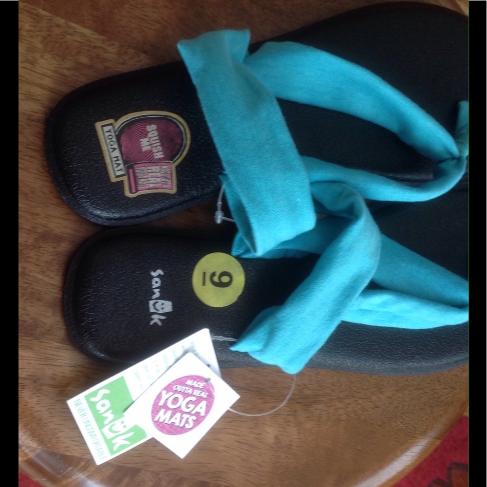 NWT Sanuk Yoga Triangle Sandals - Picture 4 of 5