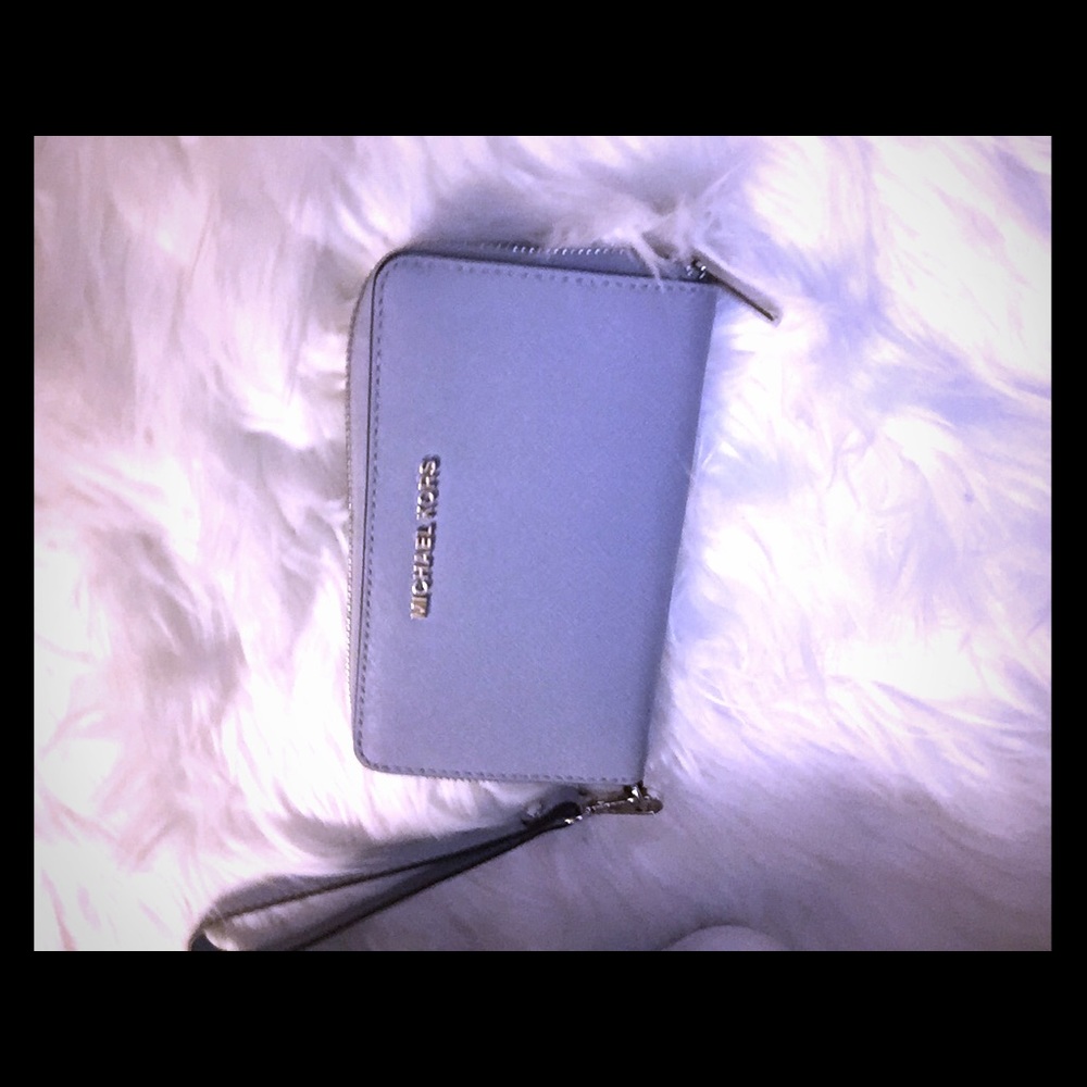 Michael Kors wallet/clutch