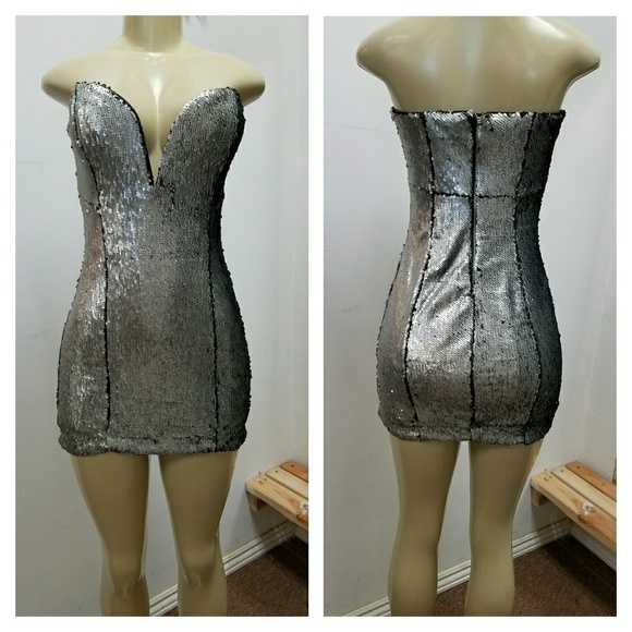 NASTY GAL HELIX SILVER SEQUIN DRESS - Picture 3 of 4