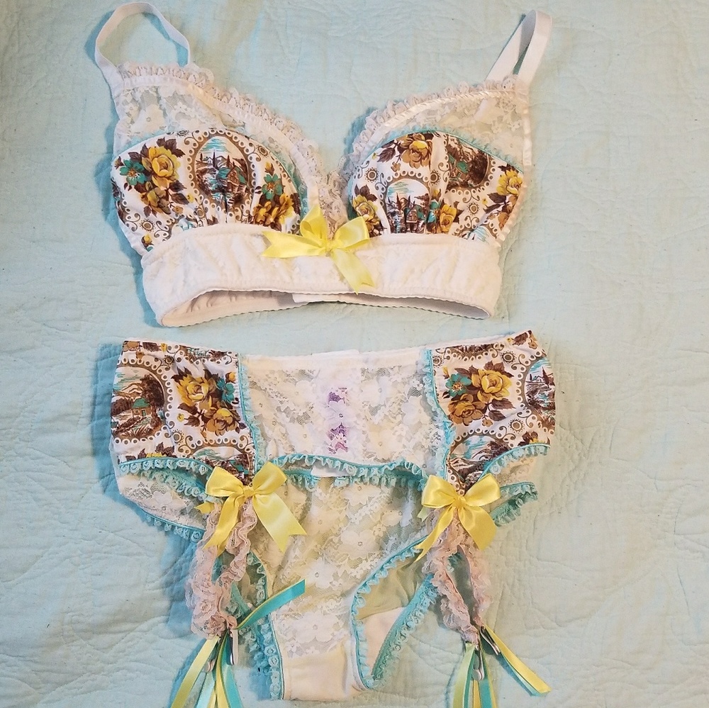 Custom Made Purrfect Pineapples Lingerie Set