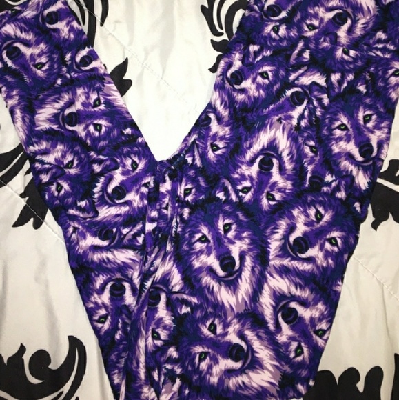 Unicorn!!! Lularoe purple wolf - Picture 1 of 1