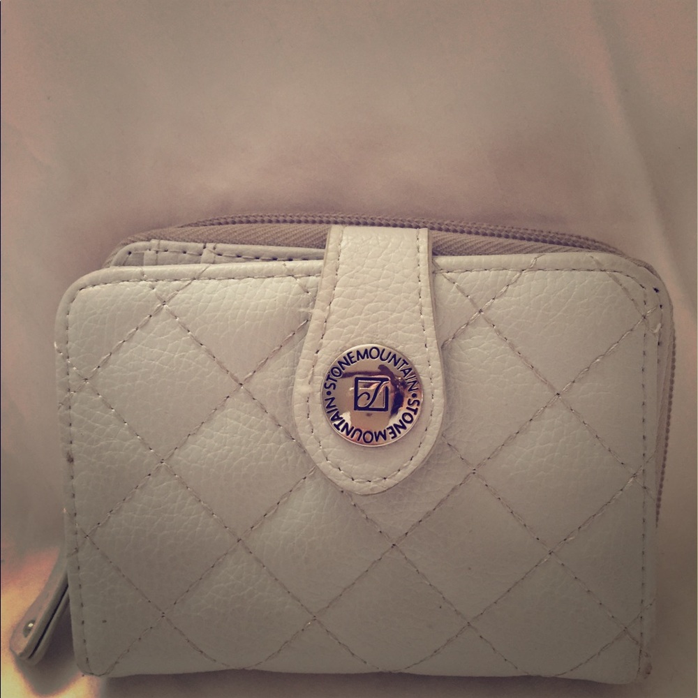 Stone Mountain wallet -Final price !!