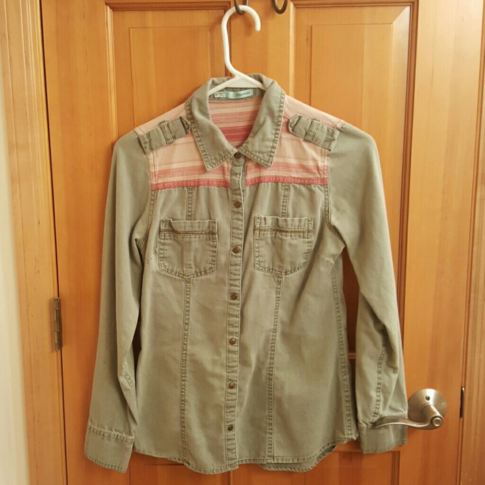 Chic Army Green Button-Up
