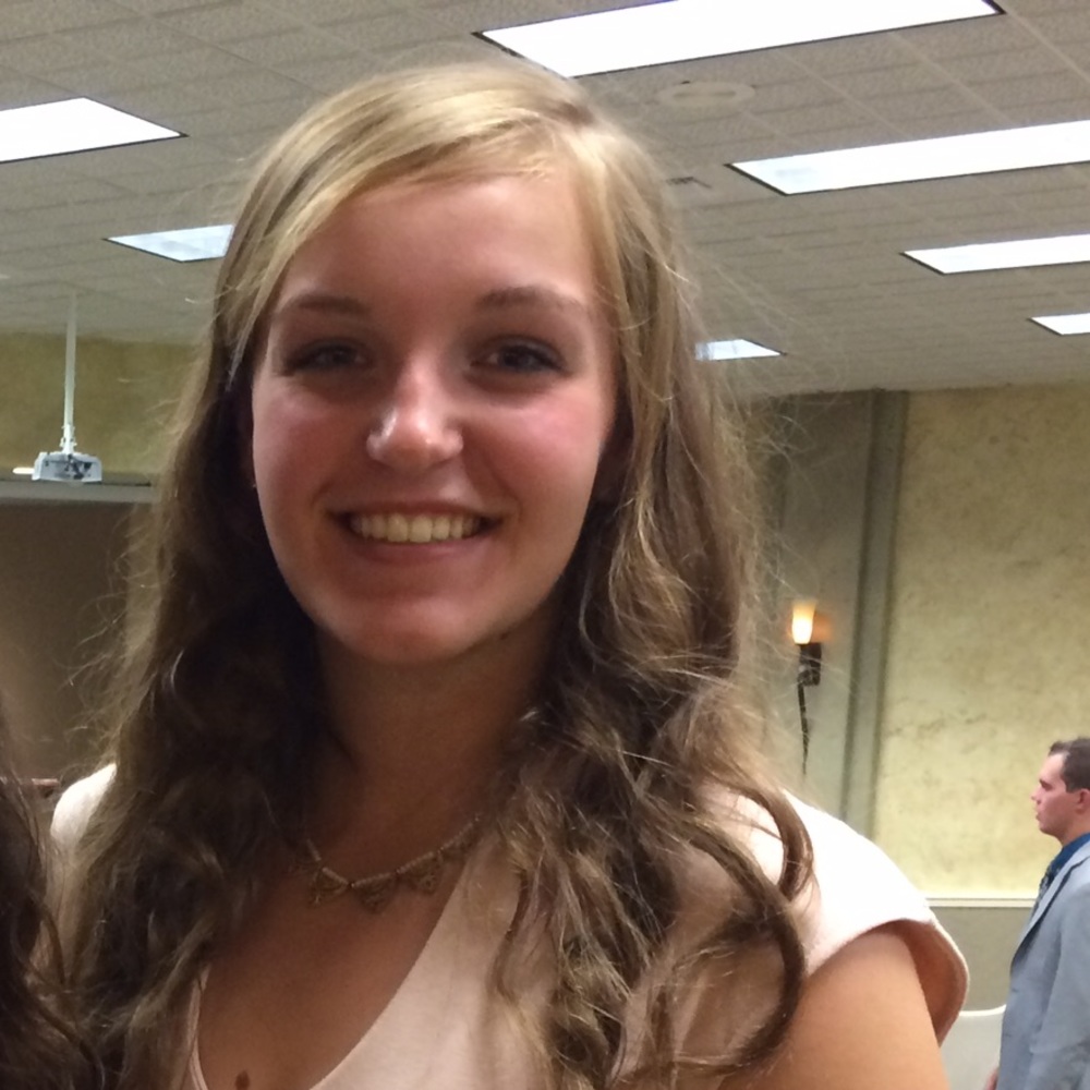 Meet your Posher, Abigail