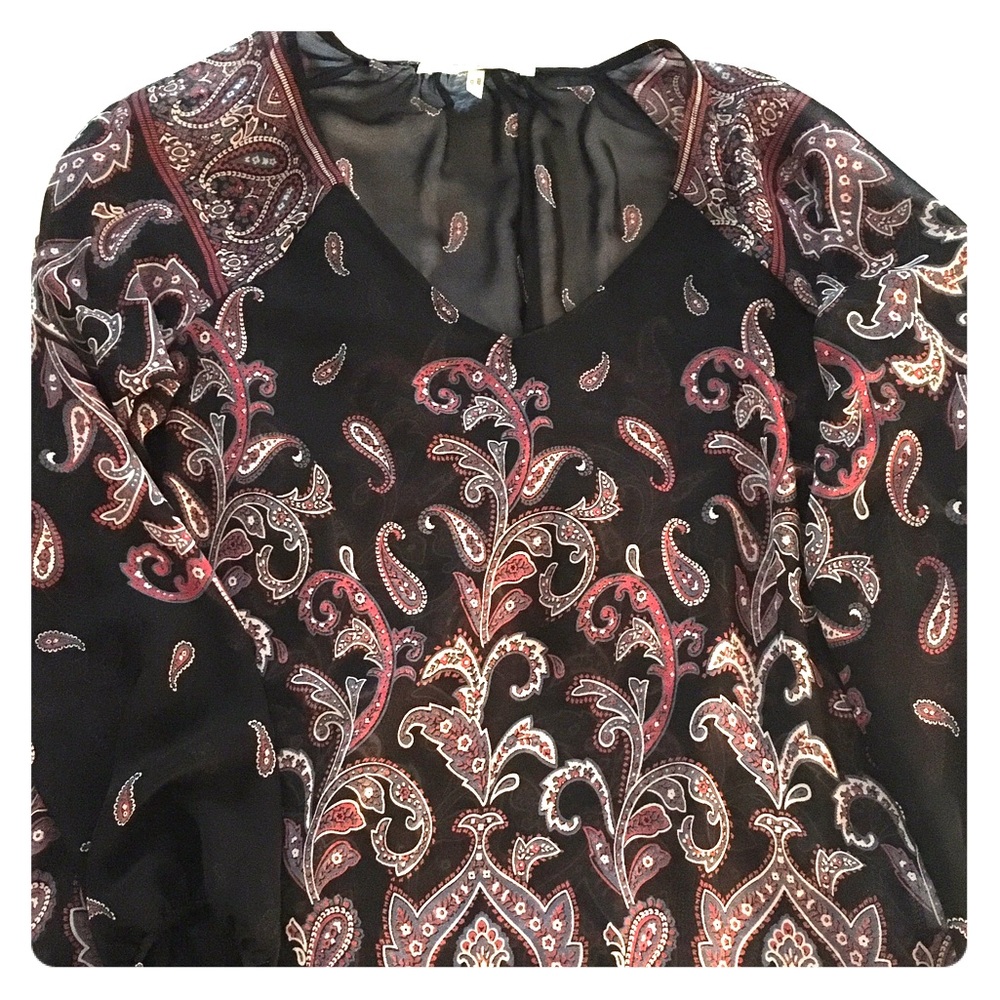 Magnolia South black top with paisley pattern