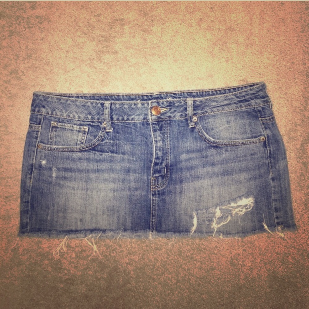 American eagle jean skirt