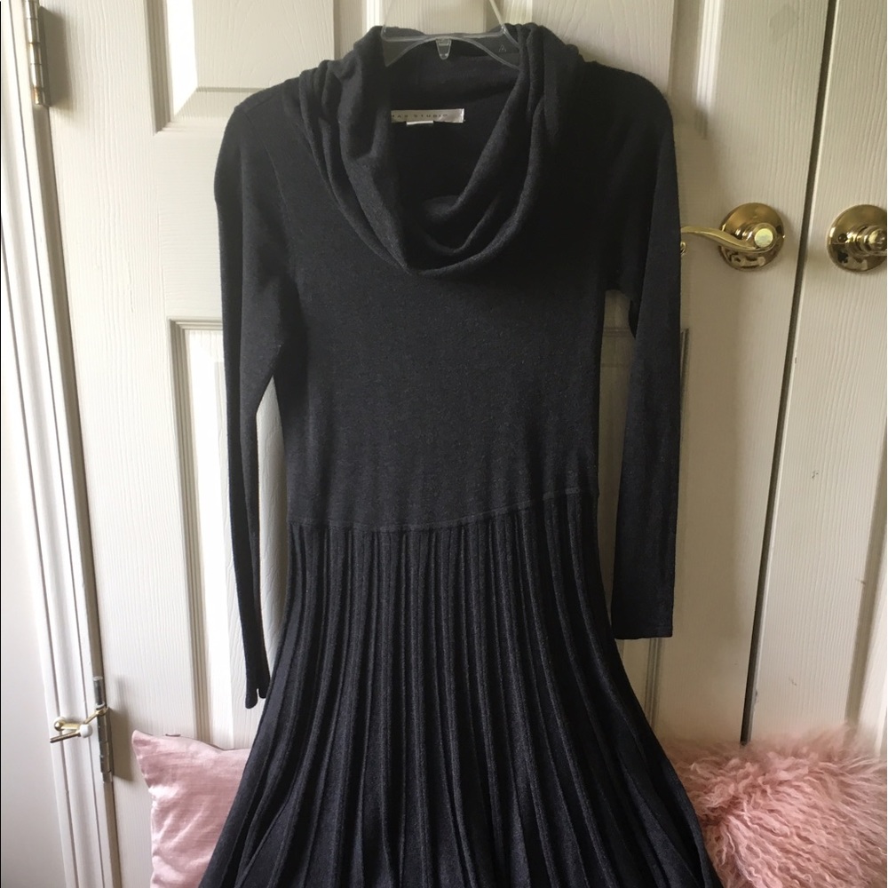 Turtle neck dress, dark gray